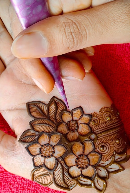 50 Flower Mehndi Designs for Diwali 1