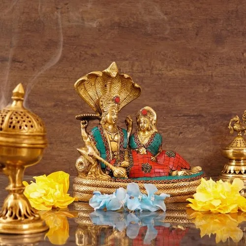 Best Flowers for Vishnu Bhagwan